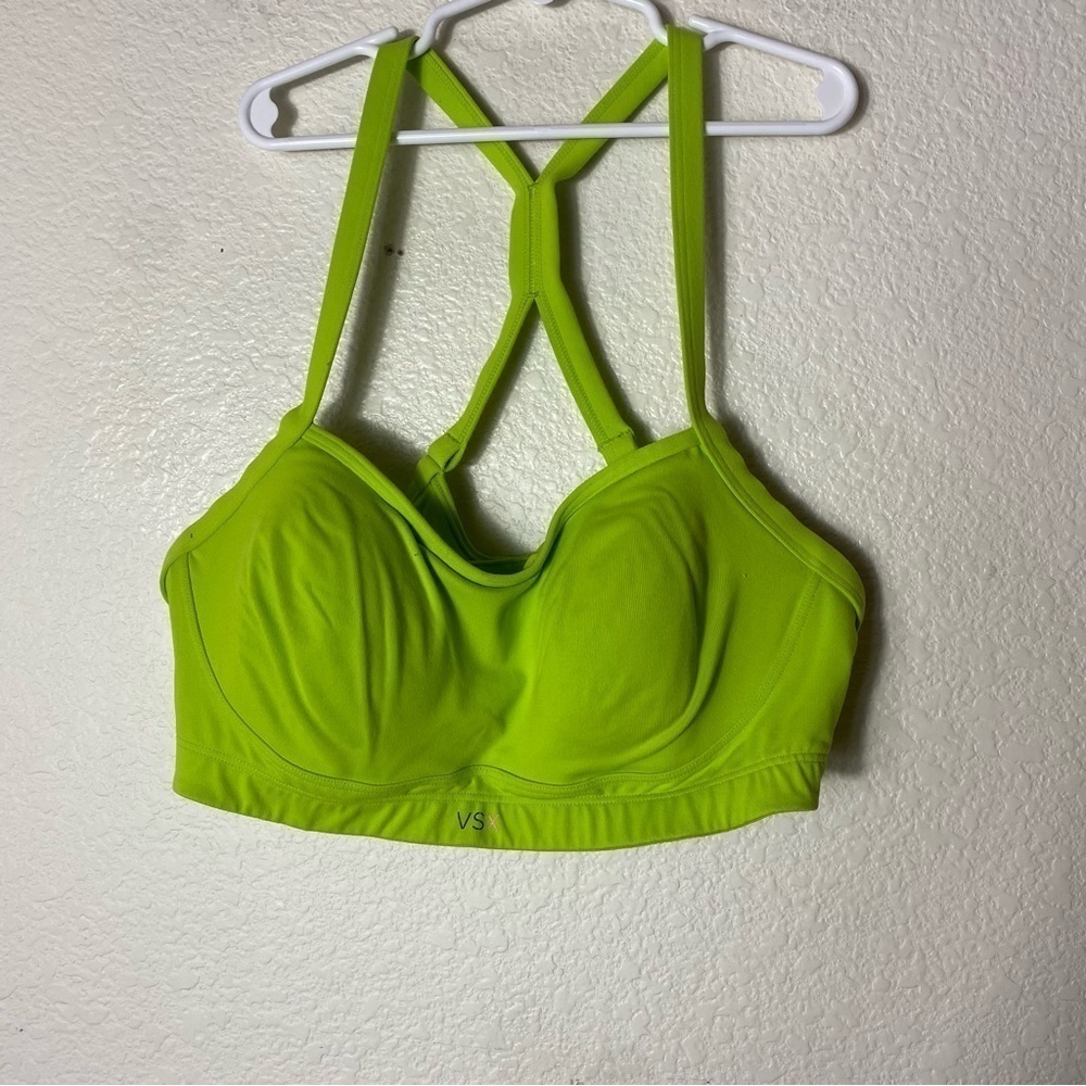 Victoria's Secret VSX Sexy Razor Back Padded Sports Bra Size:L